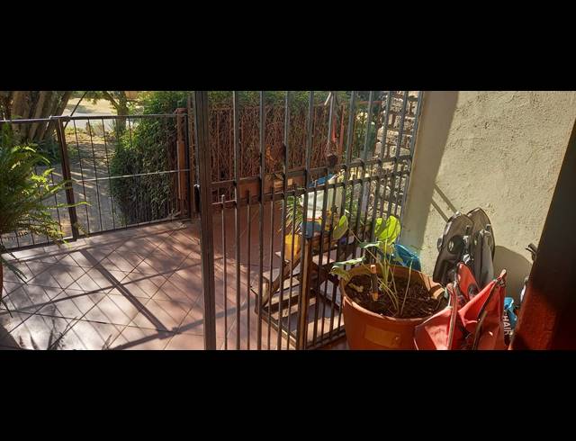 3 BEDROOM HOUSE FOR SALE IN OVERKRUIN
